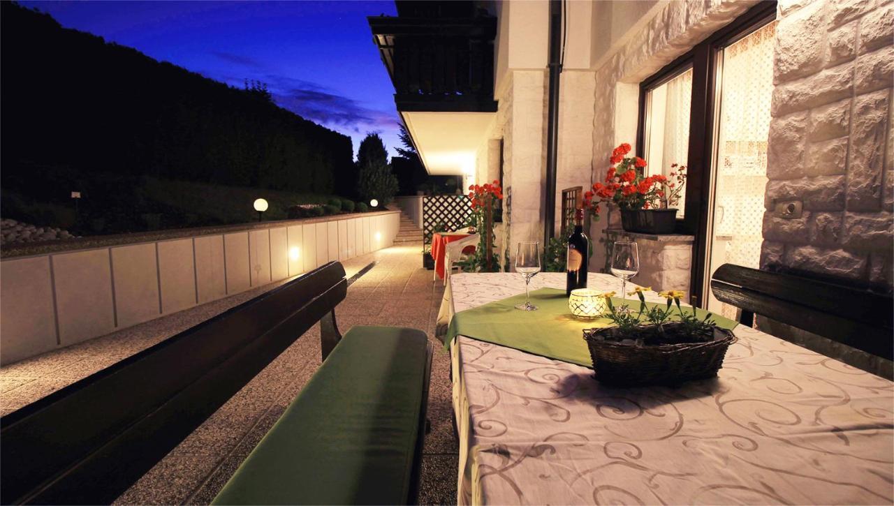 Garden Apartments Jansa Радовлица Экстерьер фото