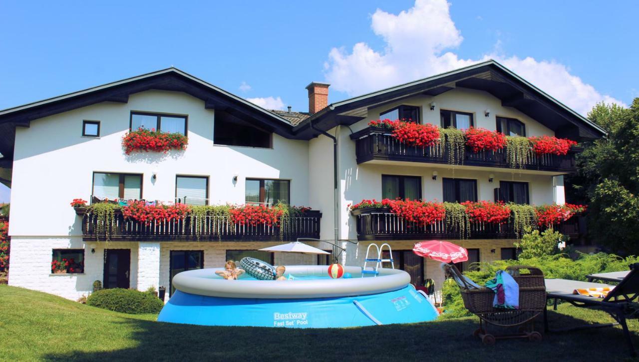 Garden Apartments Jansa Радовлица Экстерьер фото